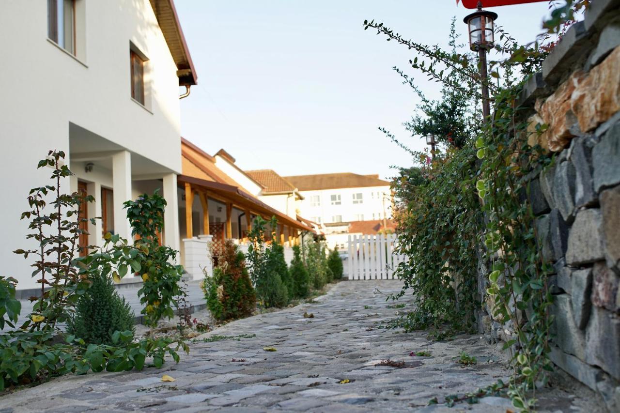 Pensiunea Rustic Hunedoara Eksteriør billede